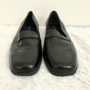 Easy Spirit Black Leather Slip-On Shoes